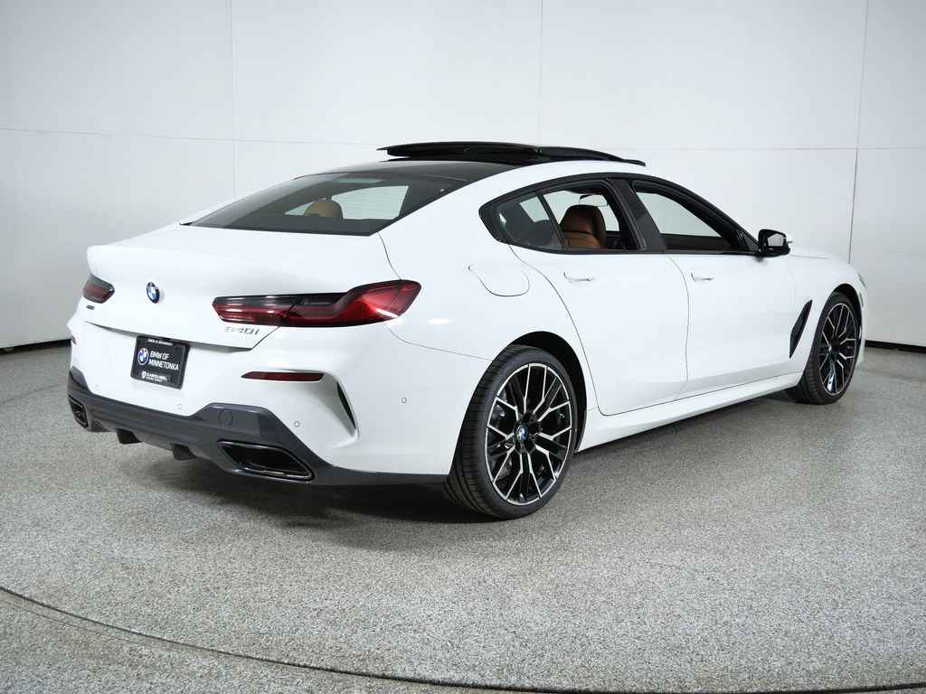 Thumbnail: 2026 BMW 8 Series - 9