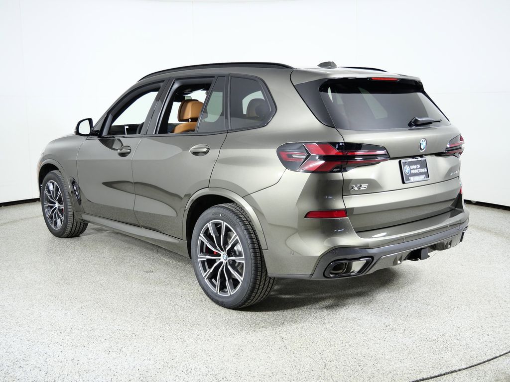 Thumbnail: 2026 BMW X5 - 14