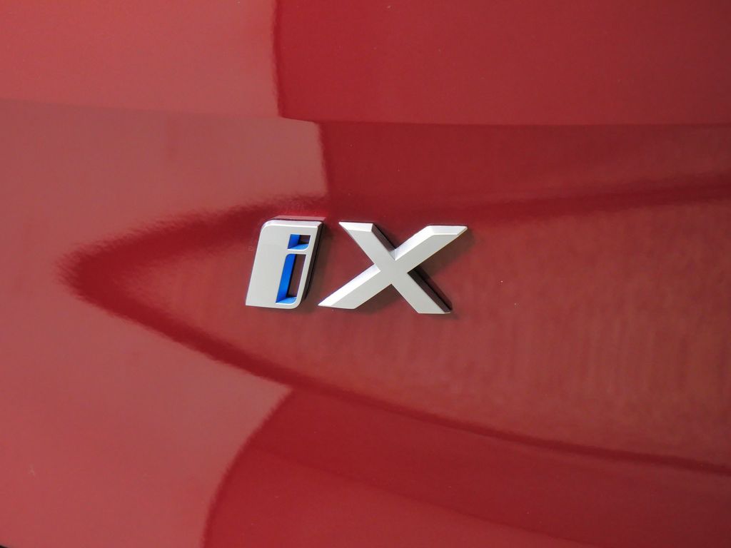 Thumbnail: 2023 BMW iX - 16