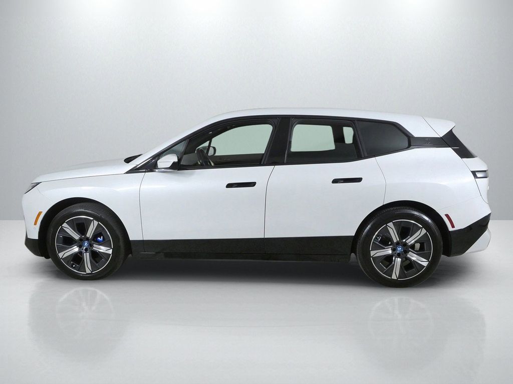Thumbnail: 2024 BMW iX - 17