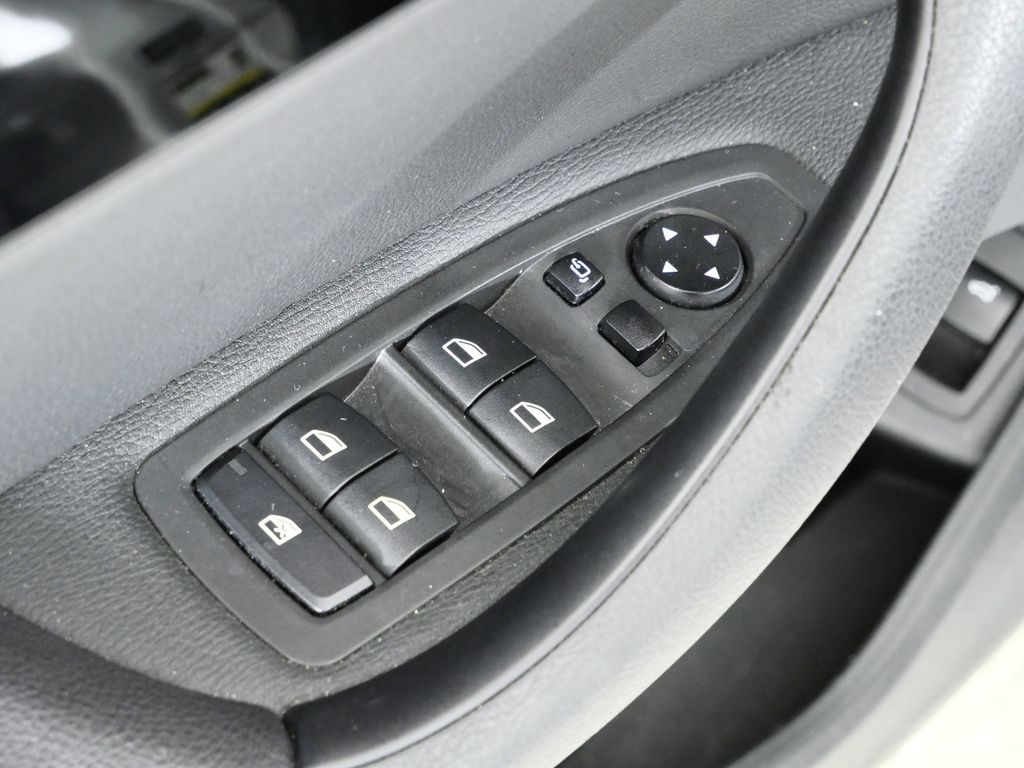 Thumbnail: 2021 BMW X1 - 36