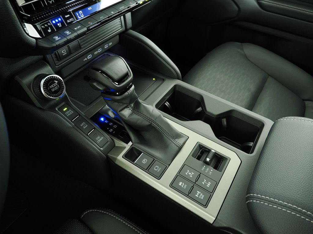 Thumbnail: 2025 Toyota Land Cruiser - 46
