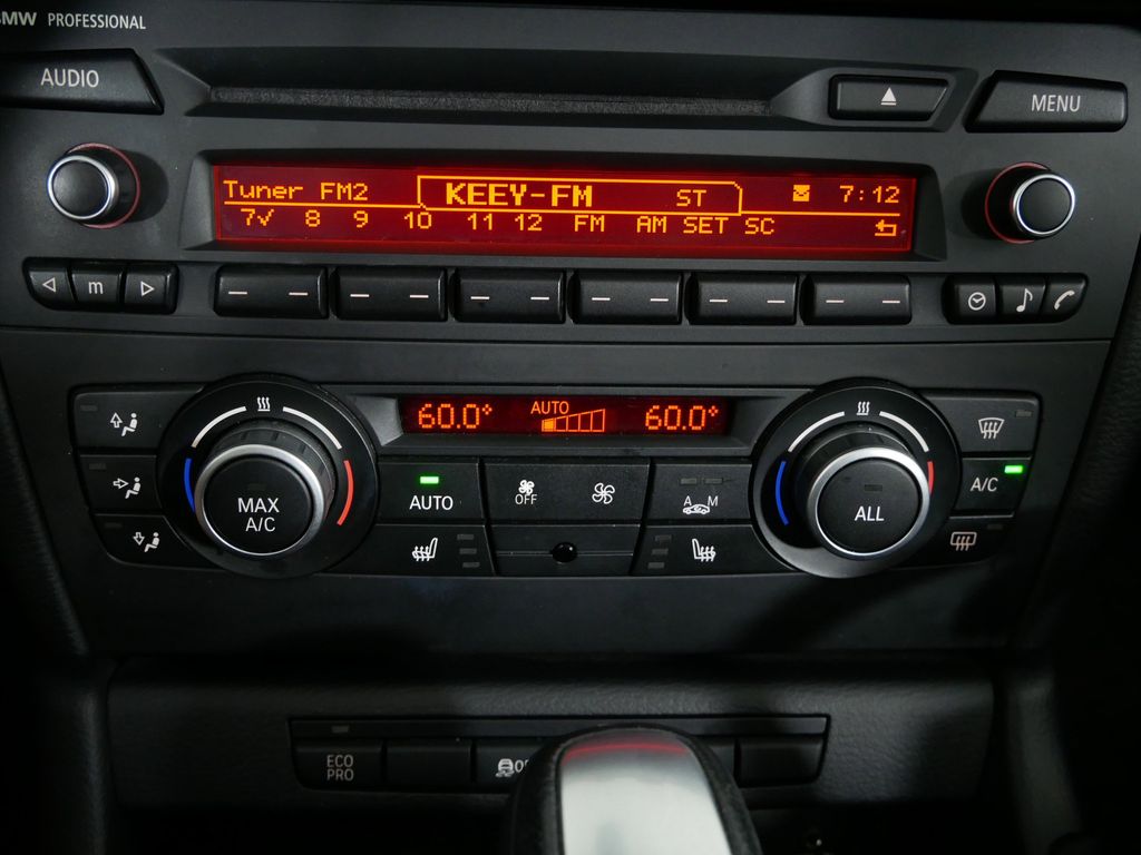 Thumbnail: 2014 BMW X1 - 41