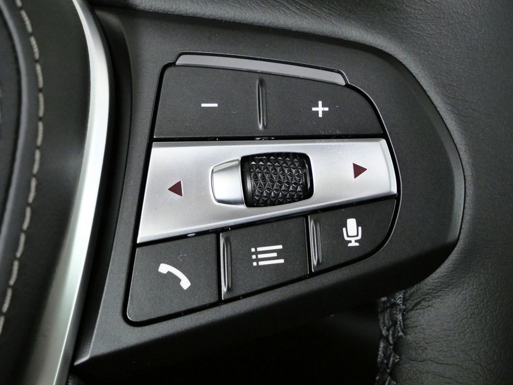 Thumbnail: 2026 BMW X5 - 42