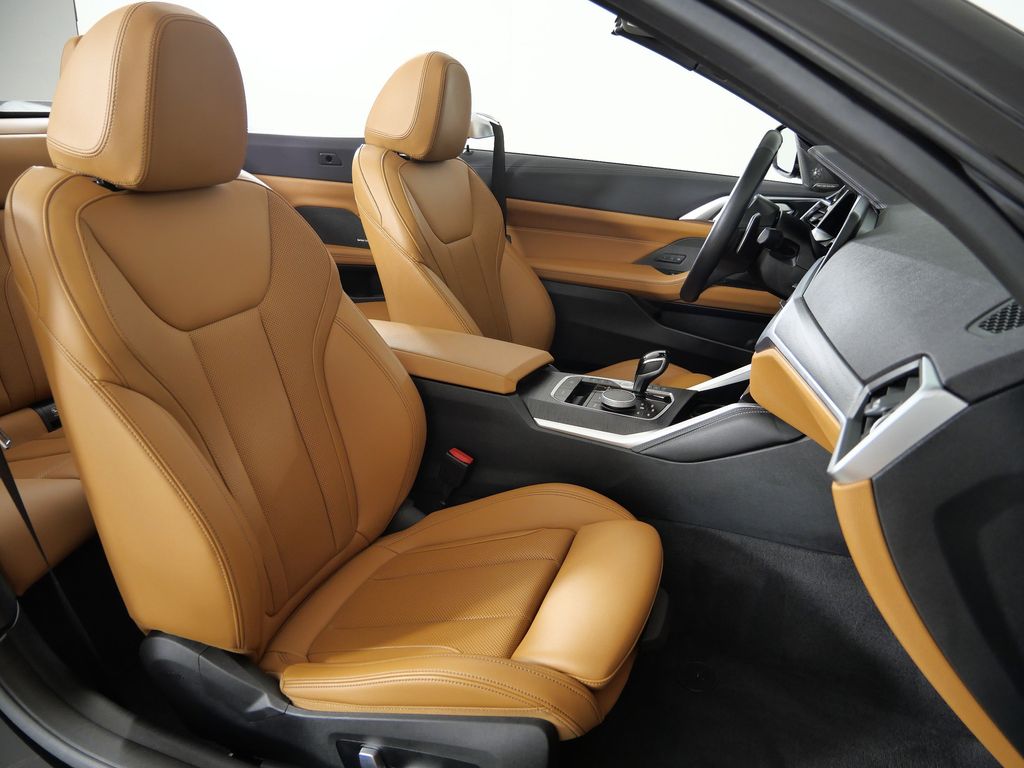 Thumbnail: 2023 BMW 4 Series - 26