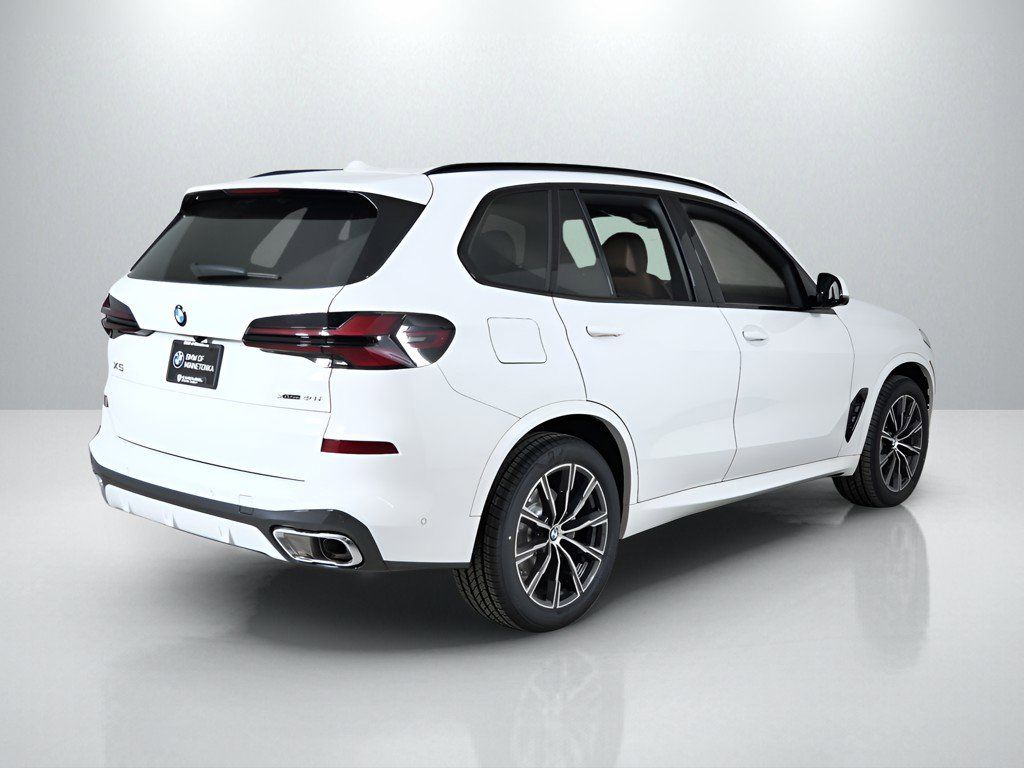Thumbnail: 2026 BMW X5 - 10