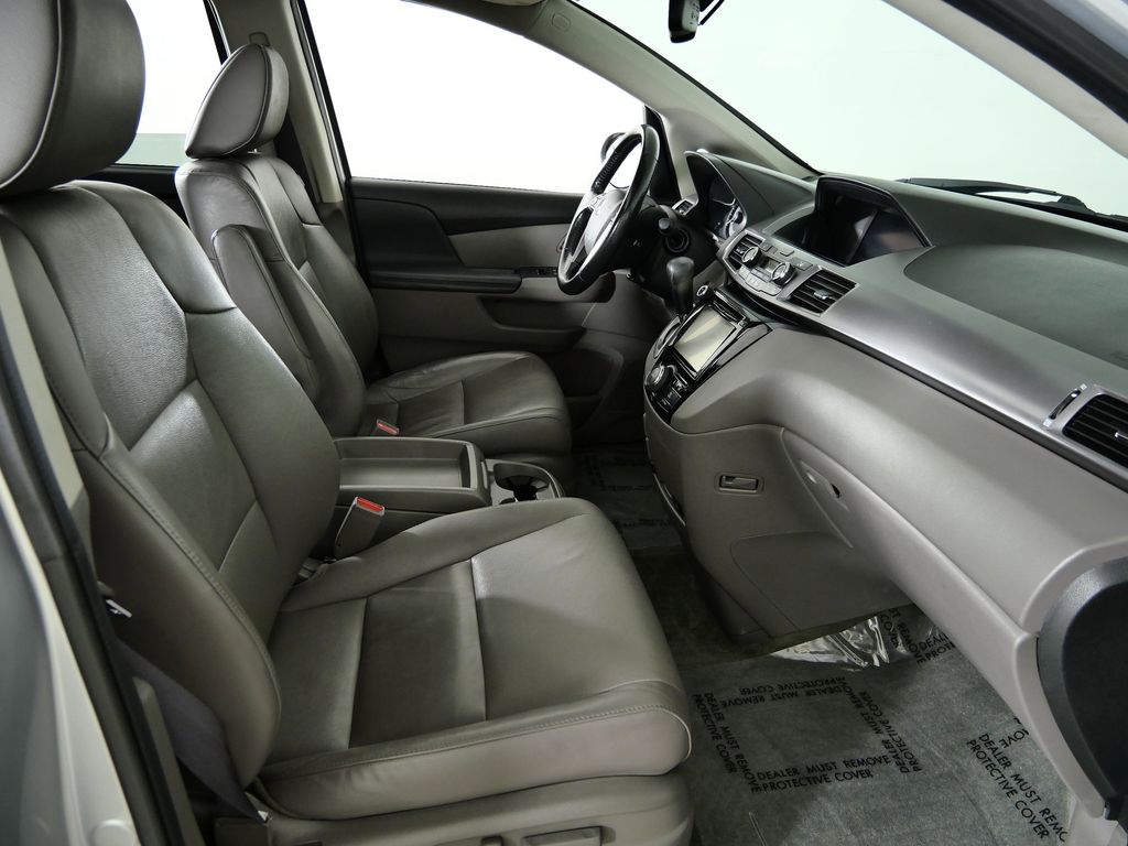 Thumbnail: 2014 Honda Odyssey - 21