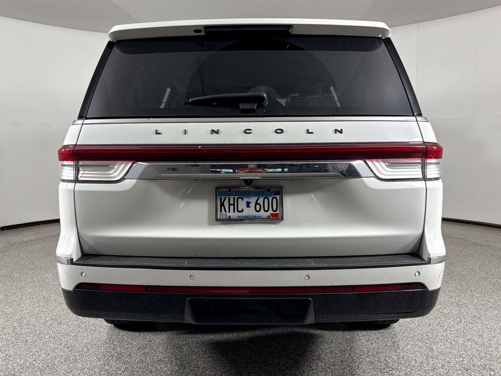 Thumbnail: 2023 Lincoln Navigator - 7