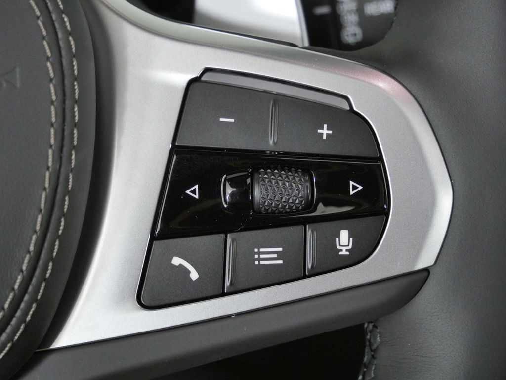 Thumbnail: 2026 BMW X5 - 42
