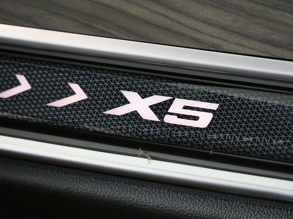 Thumbnail: 2026 BMW X5 - 24