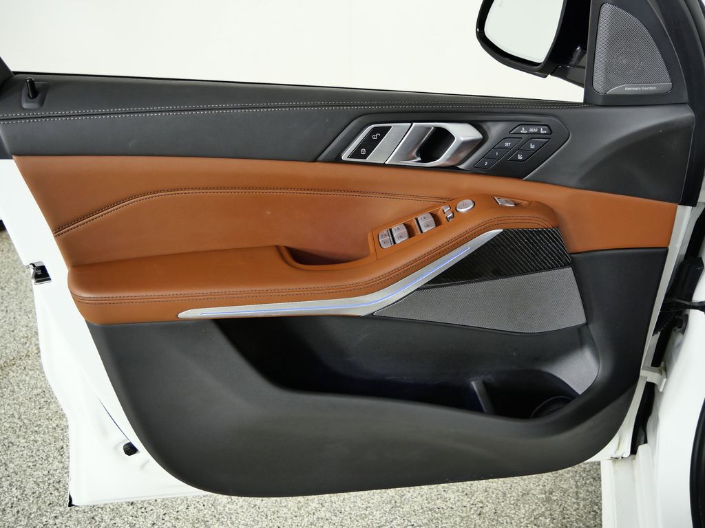 Thumbnail: 2024 BMW X7 - 39