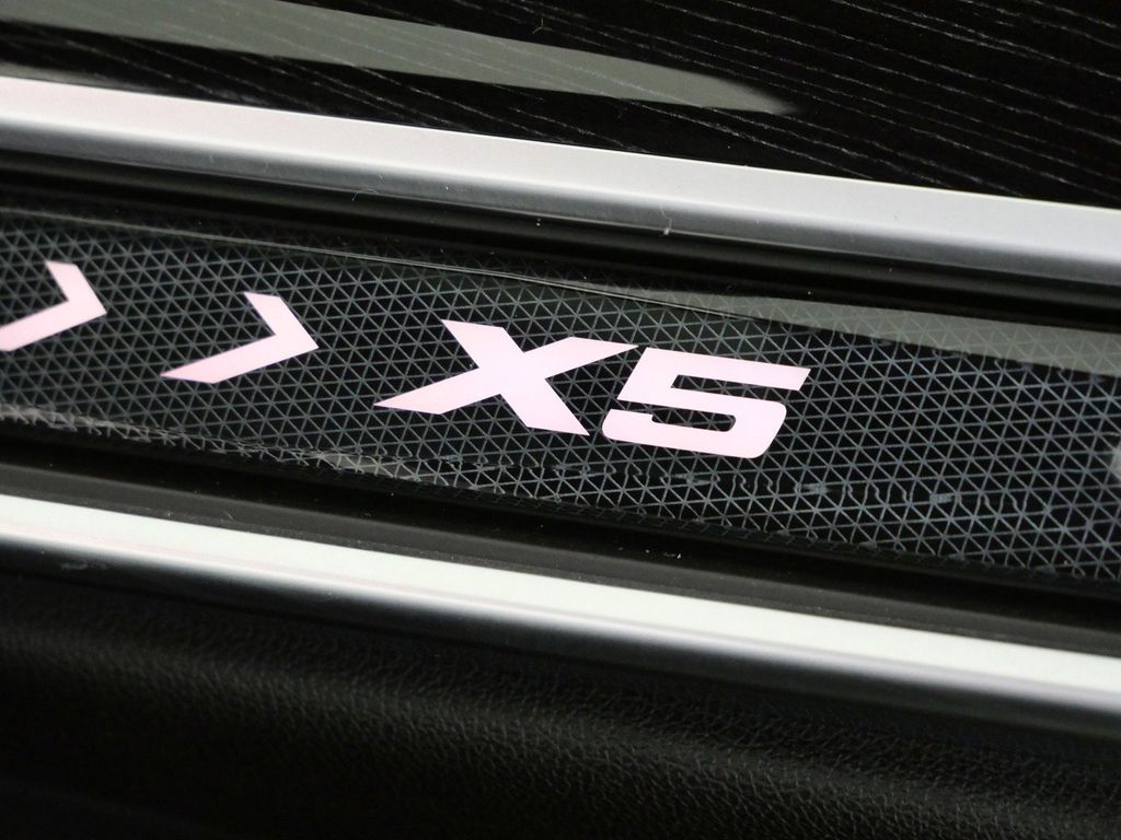 Thumbnail: 2026 BMW X5 - 24