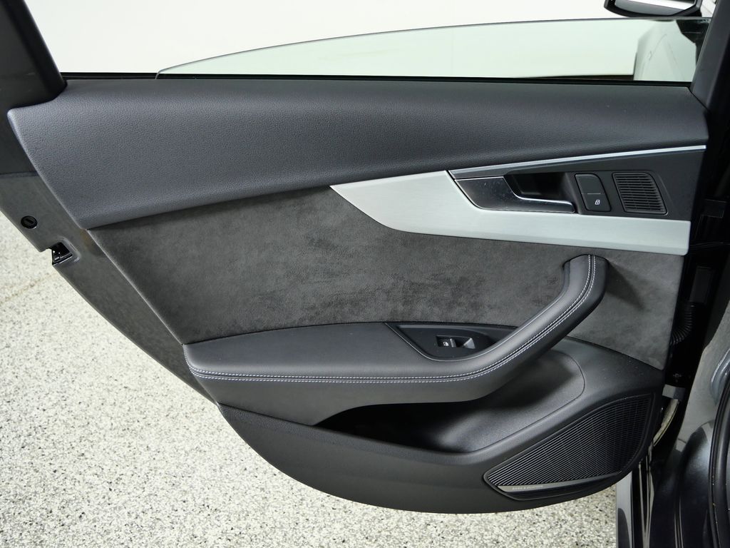 Thumbnail: 2018 Audi S4 - 30