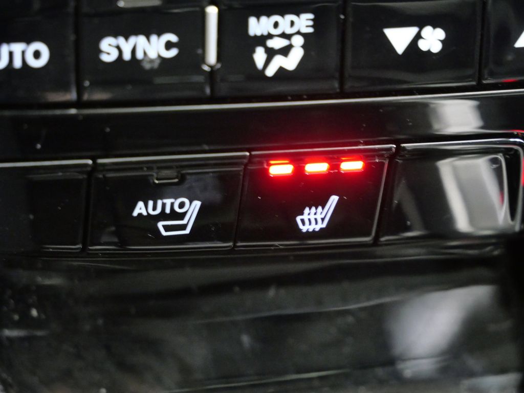 Thumbnail: 2023 Acura MDX - 47