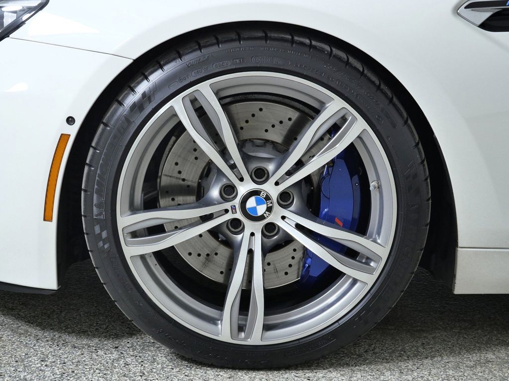 Thumbnail: 2015 BMW M6 - 18