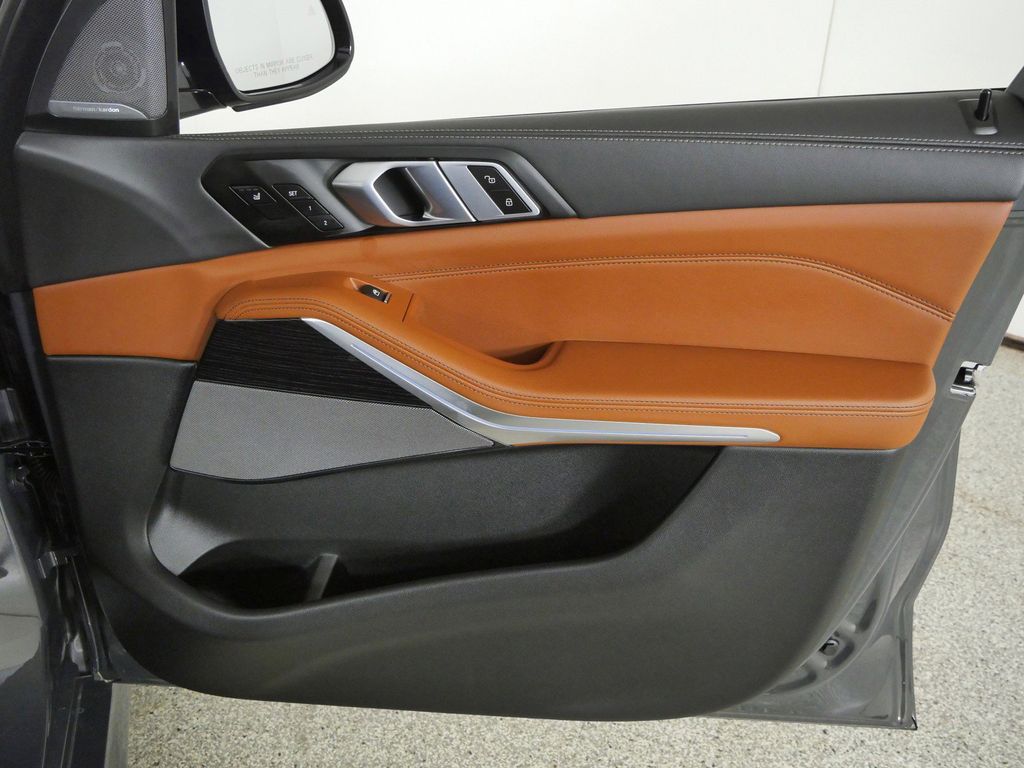 Thumbnail: 2026 BMW X5 - 19