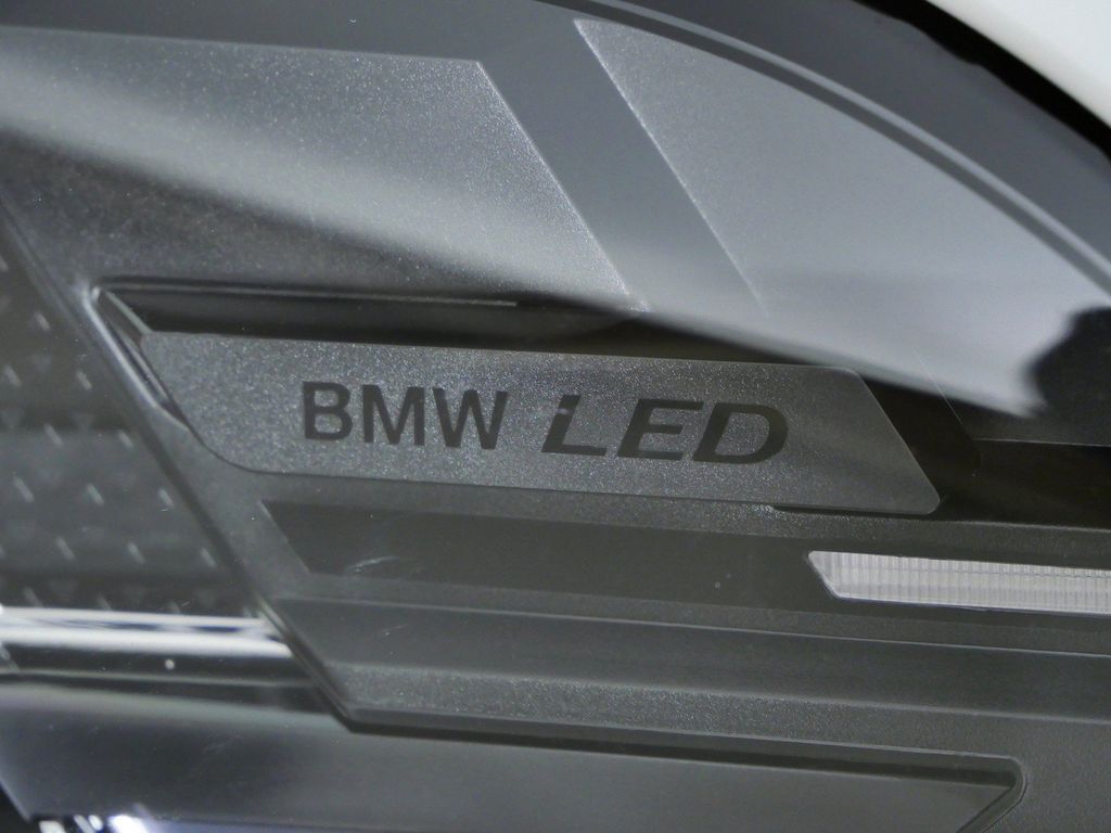 Thumbnail: 2026 BMW X5 - 4
