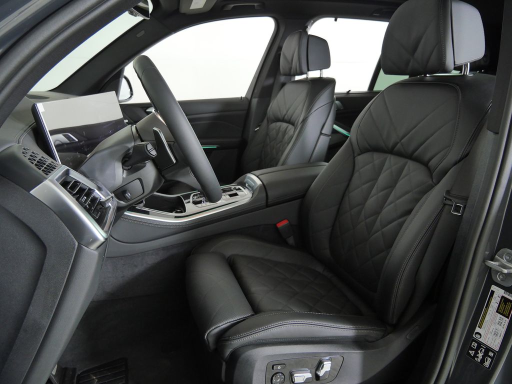 Thumbnail: 2026 BMW X5 - 36