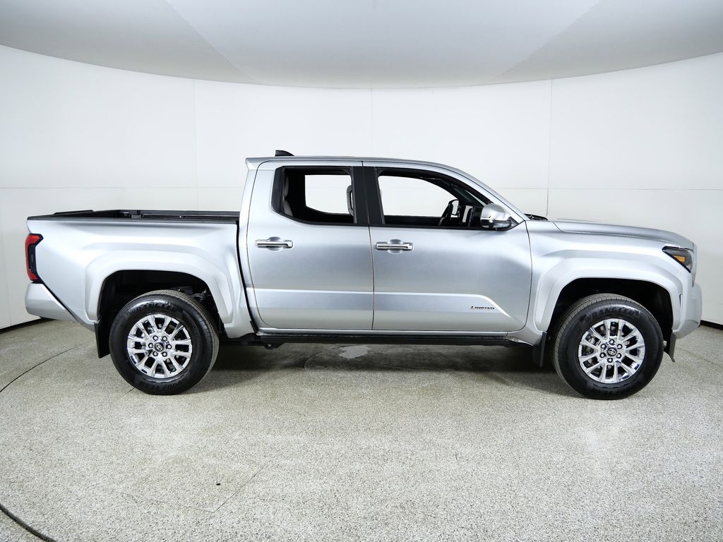 Thumbnail: 2025 Toyota Tacoma - 9