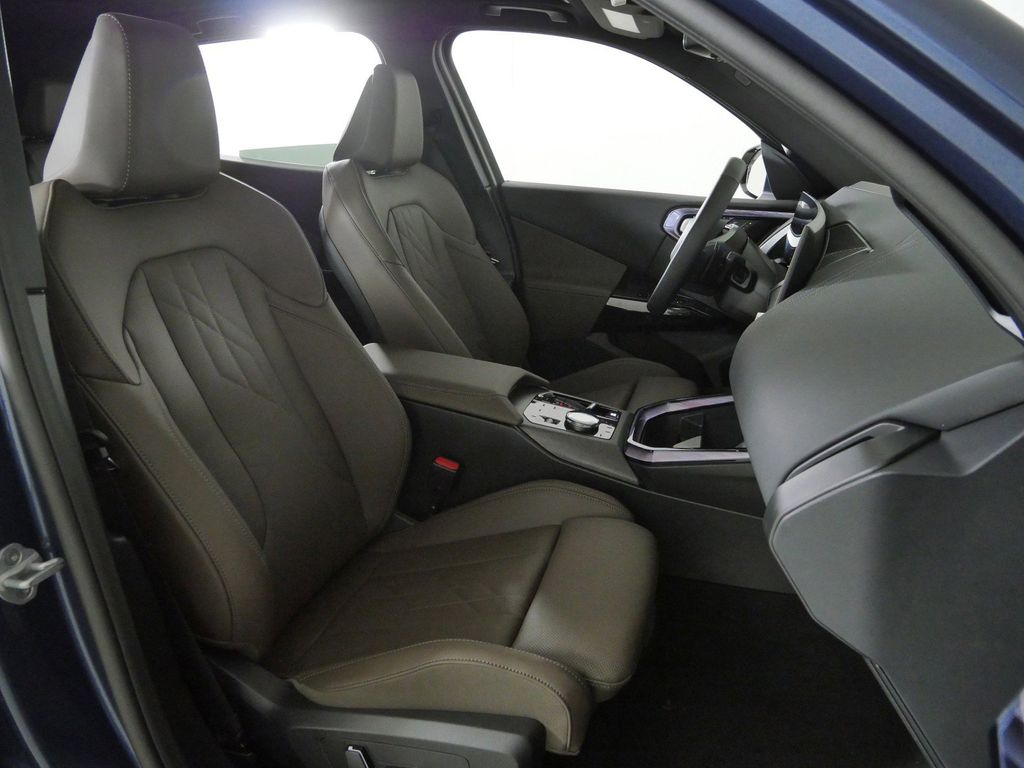 Thumbnail: 2026 BMW X3 - 22