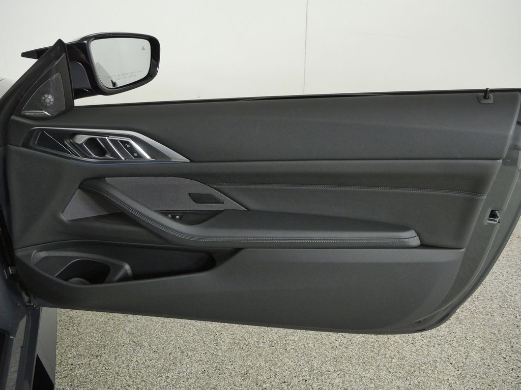 Thumbnail: 2024 BMW M4 - 19