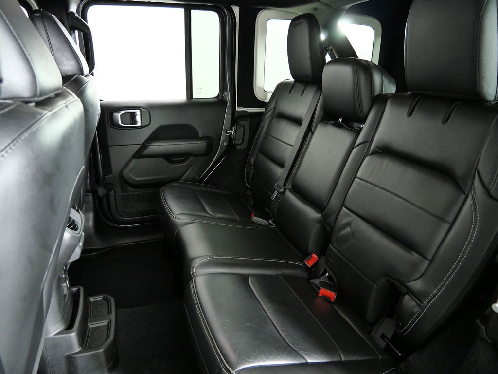 Thumbnail: 2019 Jeep Wrangler - 30