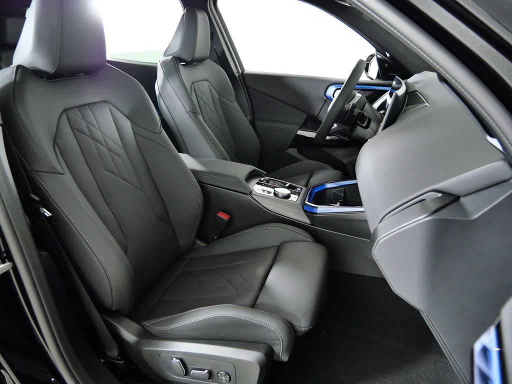 Thumbnail: 2026 BMW X3 - 22