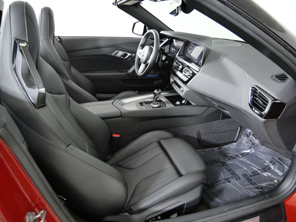 Thumbnail: 2025 BMW Z4 - 26