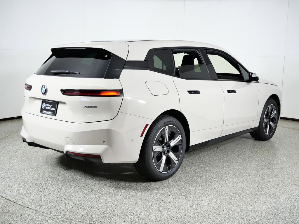 Thumbnail: 2026 BMW iX - 9