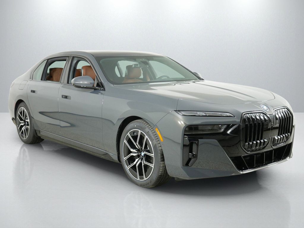 Thumbnail: 2025 BMW 7 Series - 2