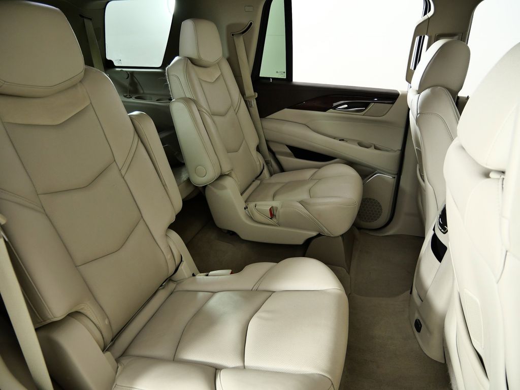 Thumbnail: 2015 Cadillac Escalade - 27