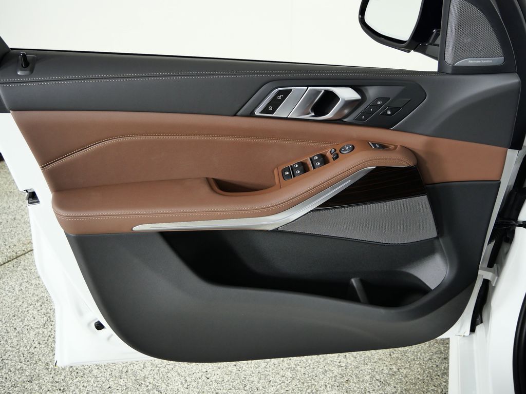 Thumbnail: 2026 BMW X5 - 34