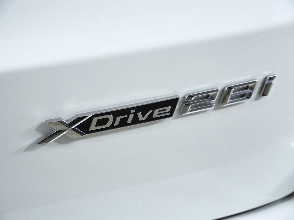 Thumbnail: 2026 BMW X1 - 13