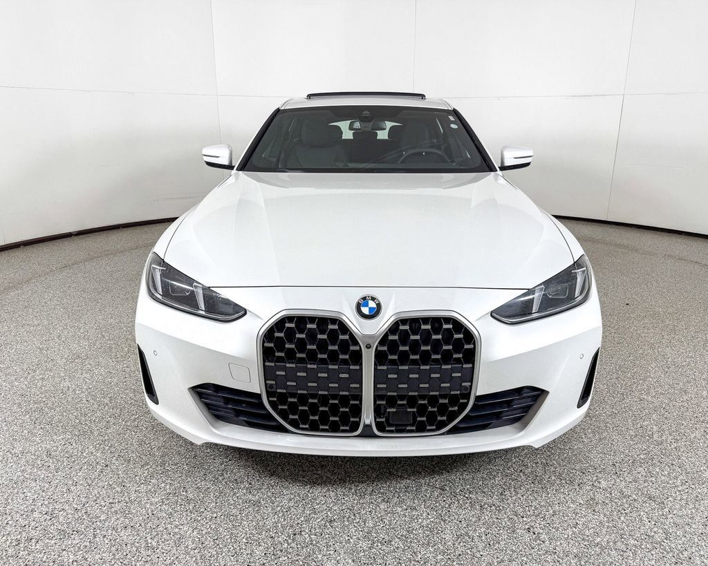 Thumbnail: 2025 BMW 4 Series - 8