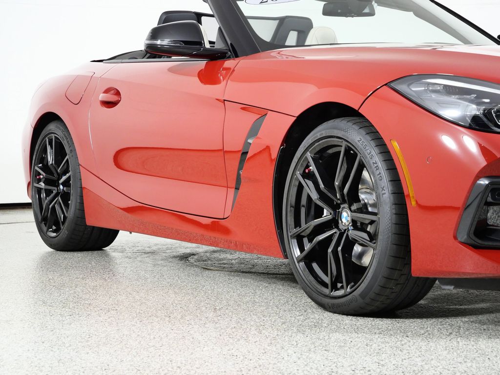 Thumbnail: 2024 BMW Z4 - 8
