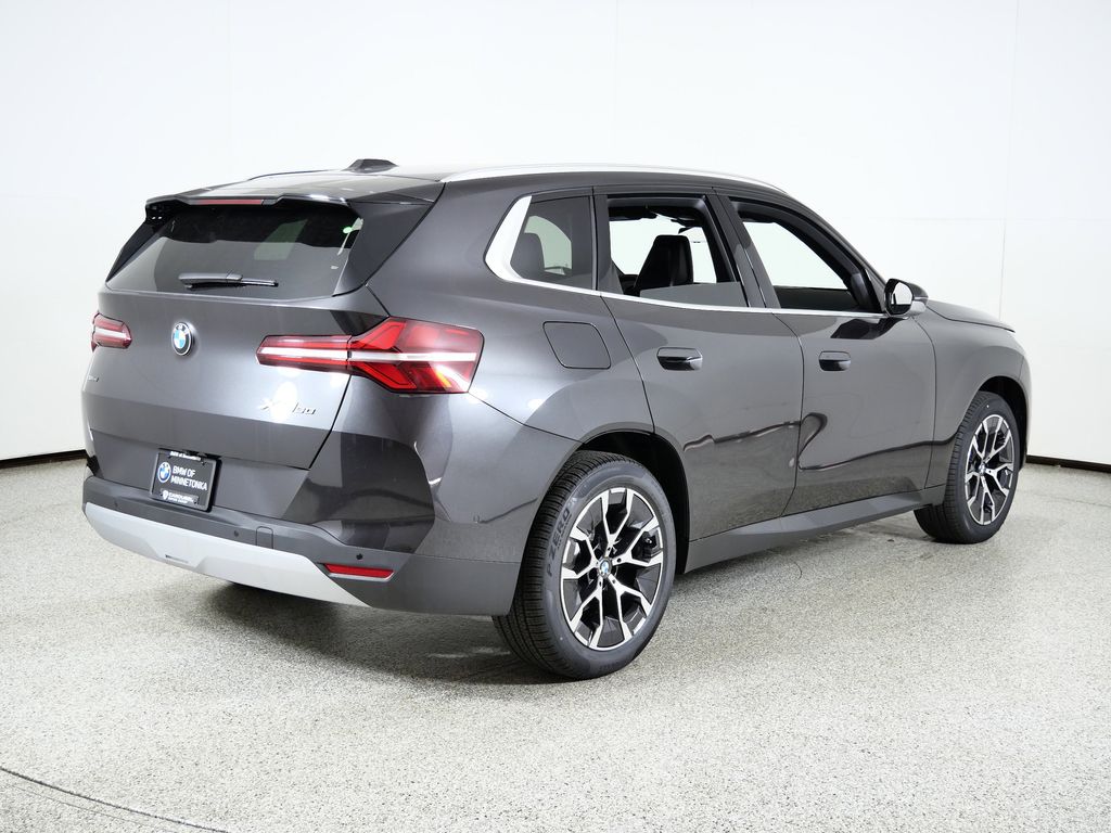 Thumbnail: 2026 BMW X3 - 10