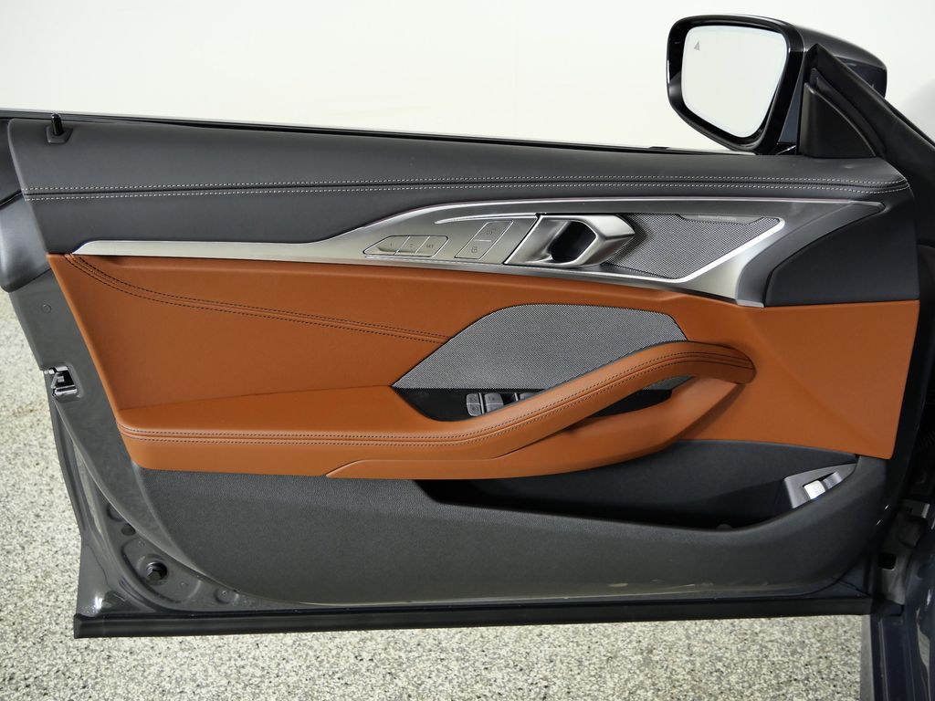 Thumbnail: 2026 BMW 8 Series - 32