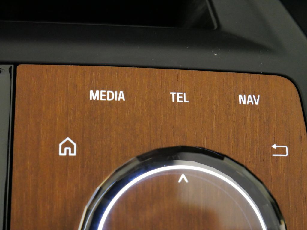 Thumbnail: 2023 BMW iX - 50