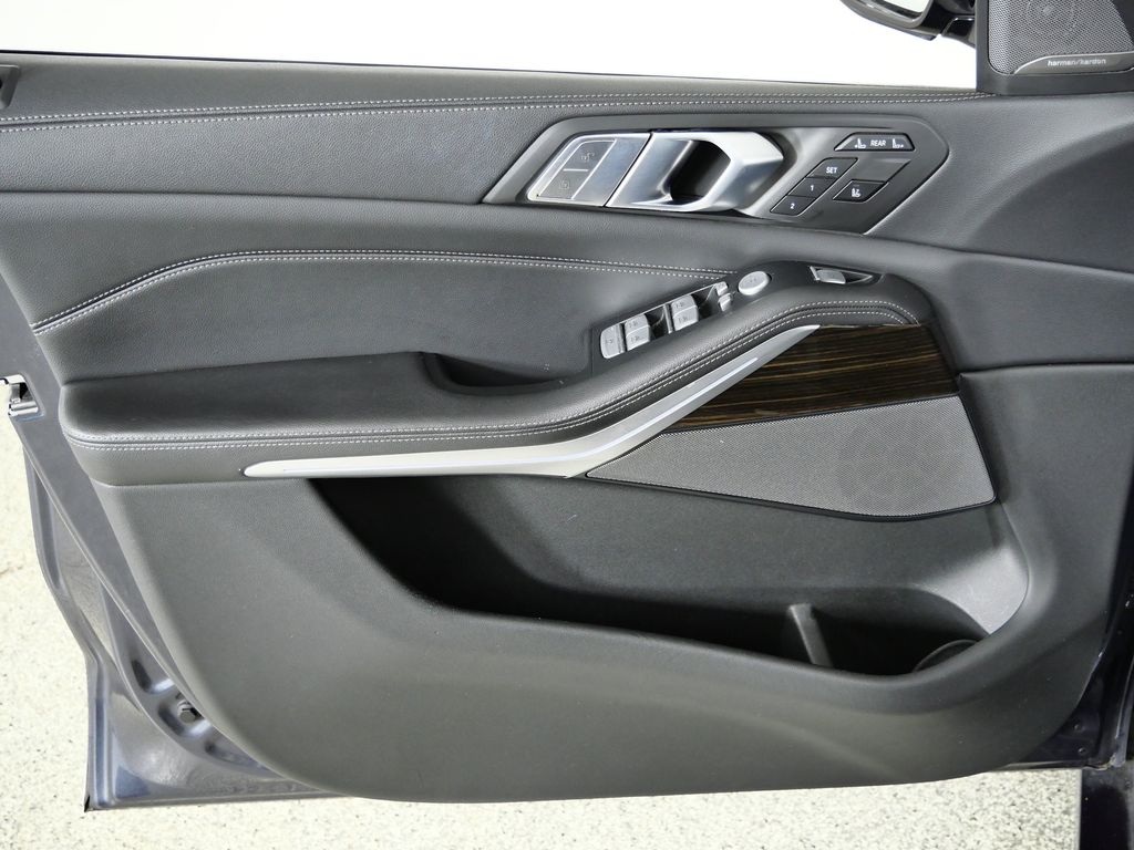 Thumbnail: 2019 BMW X7 - 34
