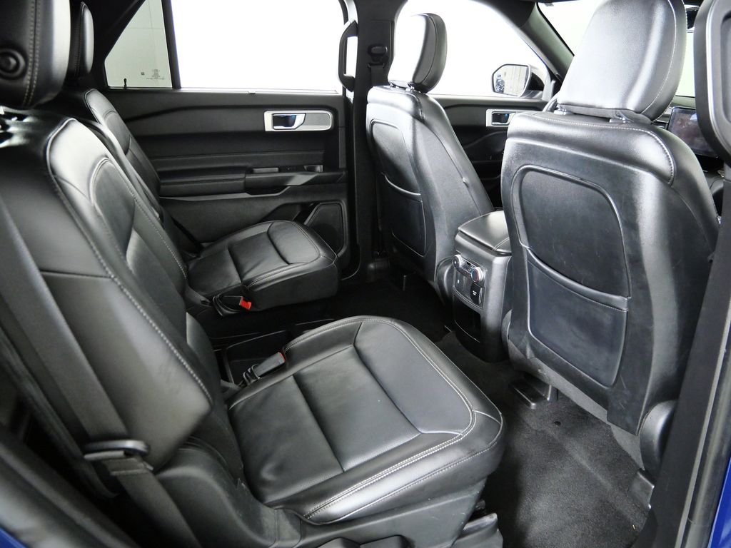 Thumbnail: 2020 Ford Explorer - 27