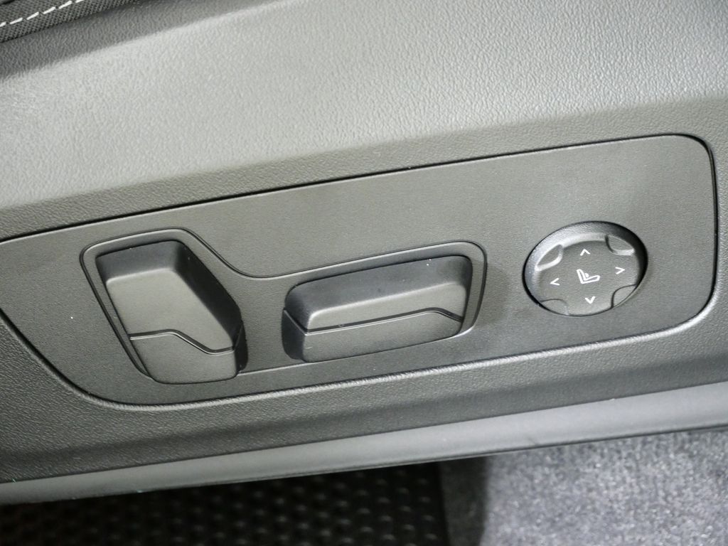 Thumbnail: 2026 BMW X1 - 22