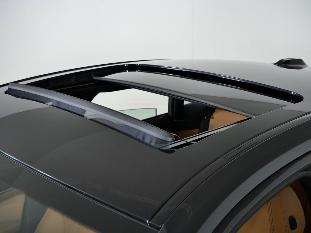 Thumbnail: 2025 BMW i4 - 22