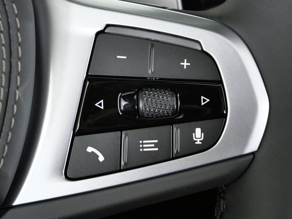 Thumbnail: 2026 BMW X5 - 42