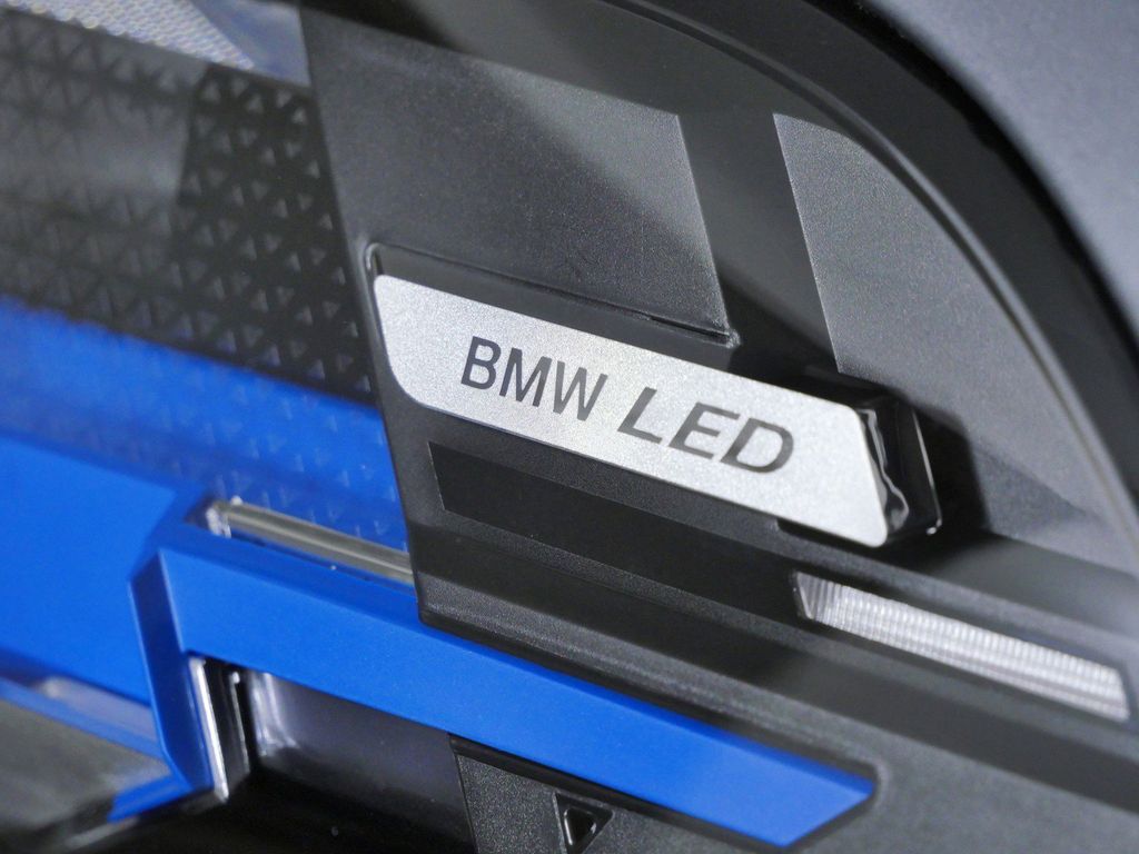 Thumbnail: 2026 BMW X5 - 4