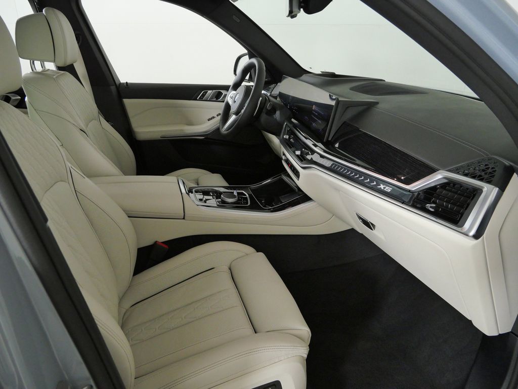 Thumbnail: 2026 BMW X5 - 20