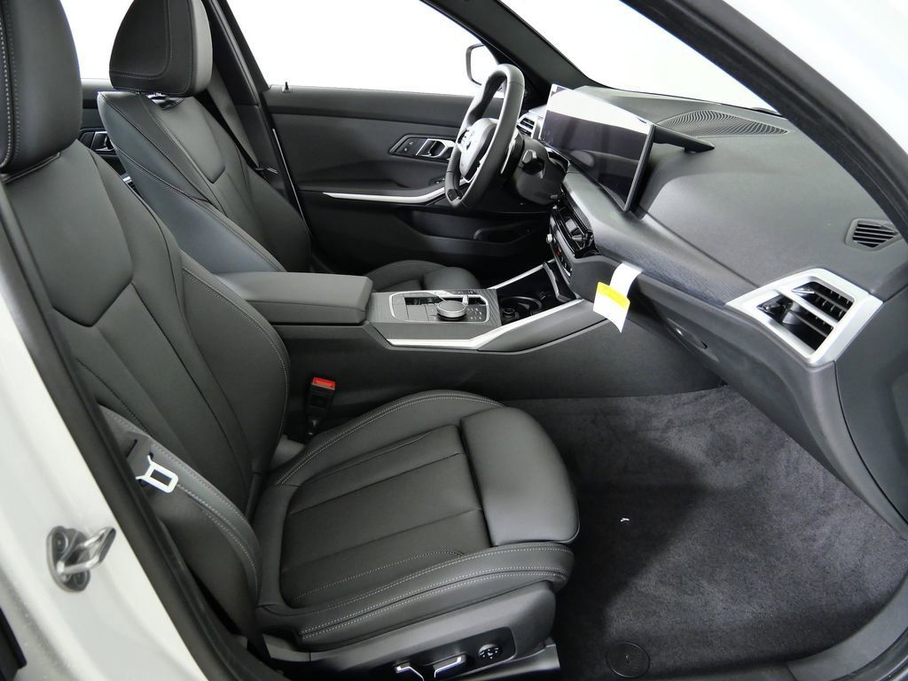 Thumbnail: 2026 BMW 3 Series - 22