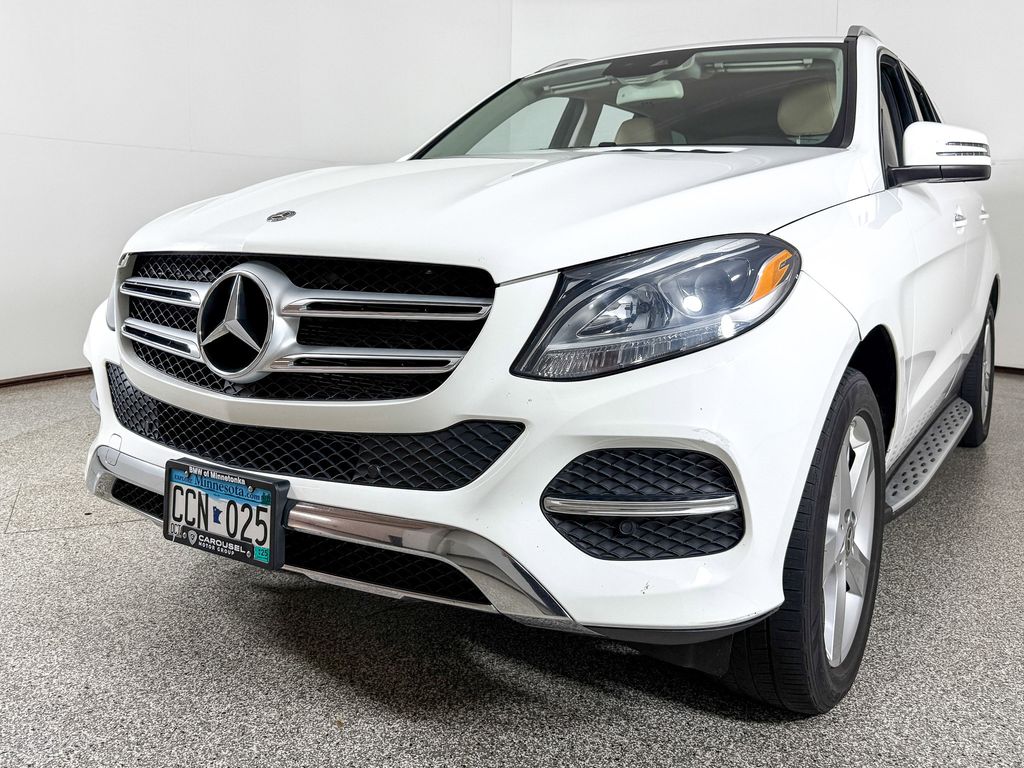 Thumbnail: 2017 Mercedes-Benz GLE - 5