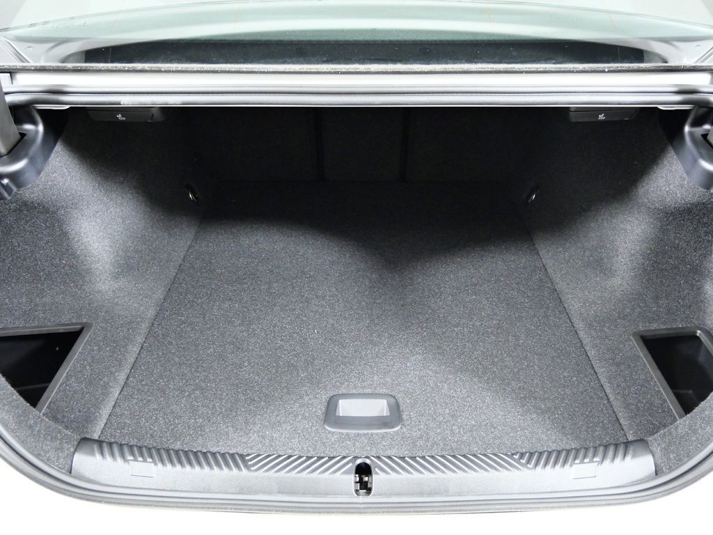 Thumbnail: 2026 BMW i5 - 28