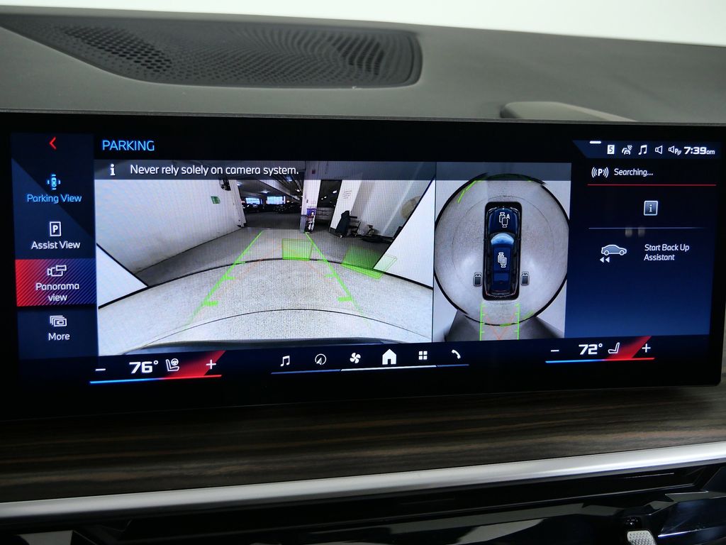 Thumbnail: 2026 BMW X7 - 49