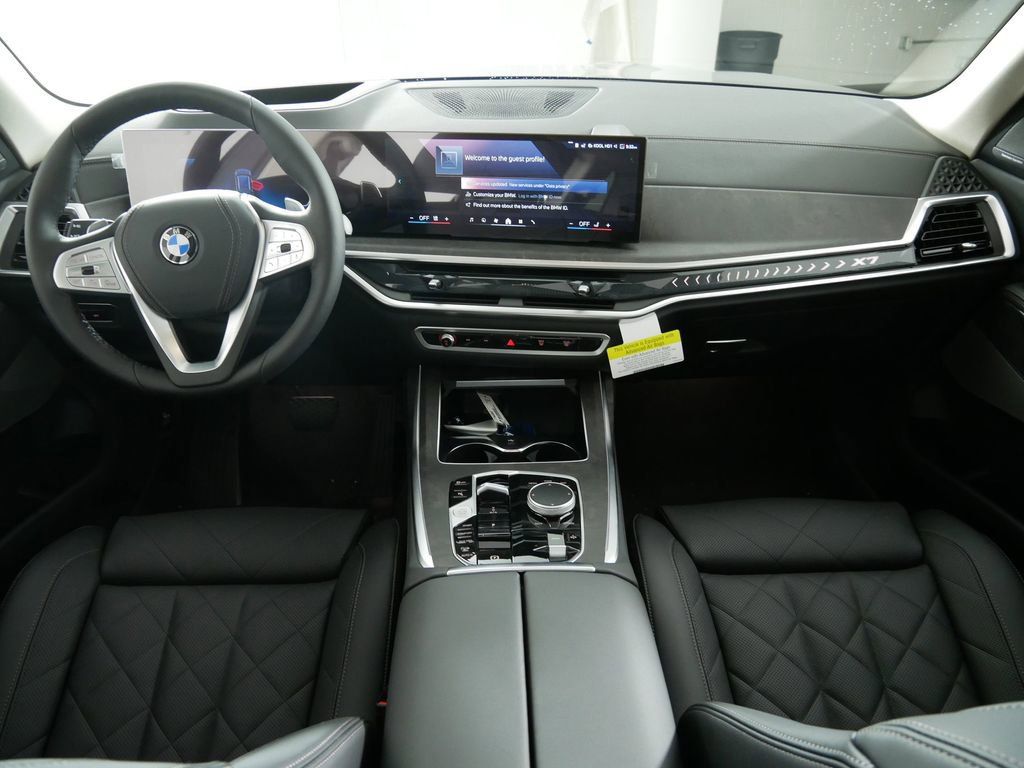 Thumbnail: 2026 BMW X7 - 8